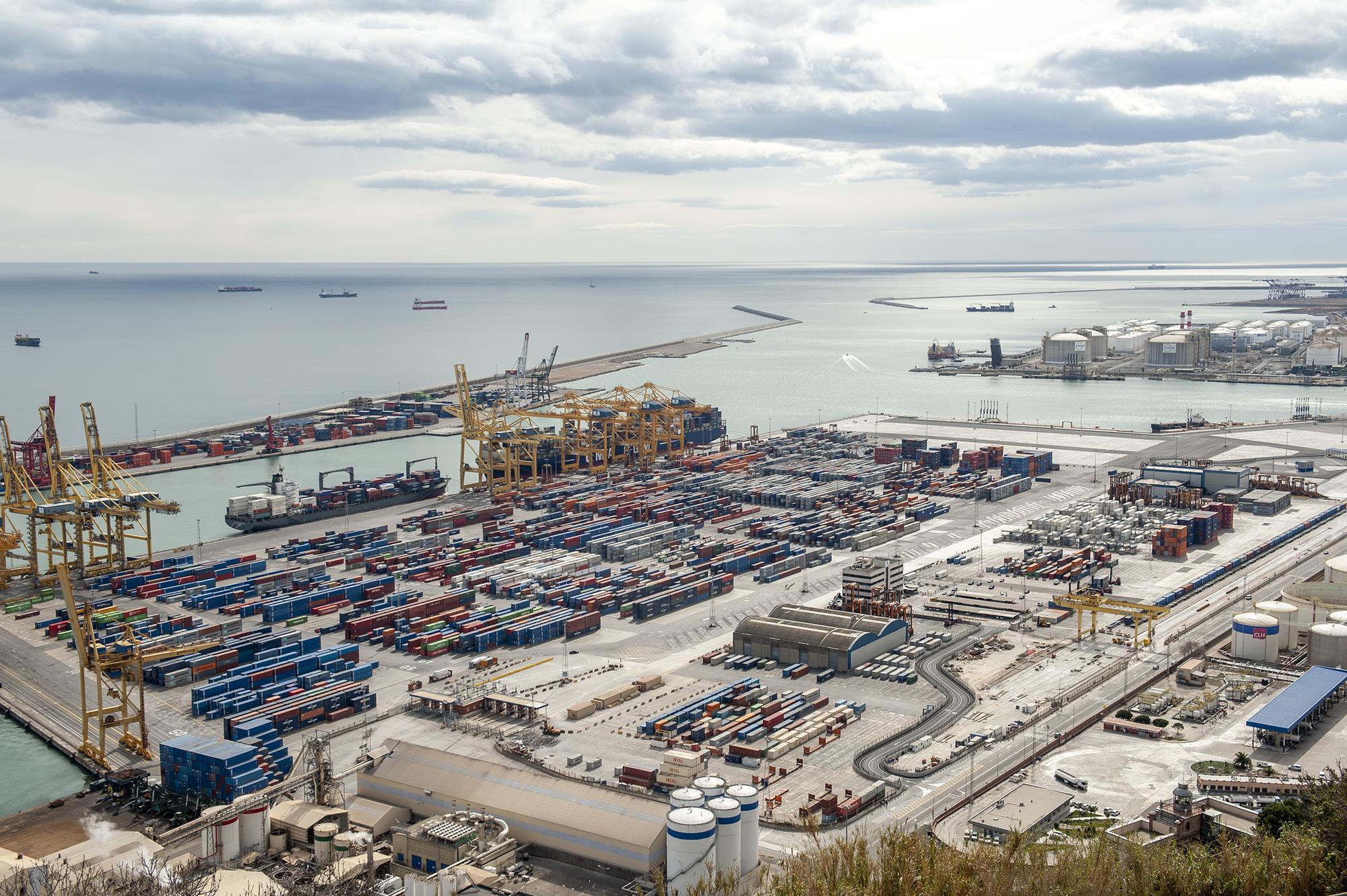 Contenedores transporte marítimo - 2